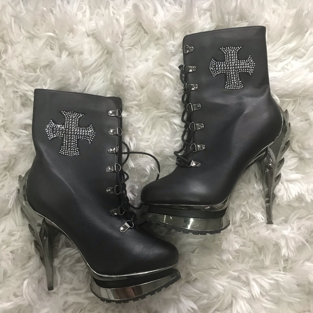 Black Highest Heel Spiked Boots